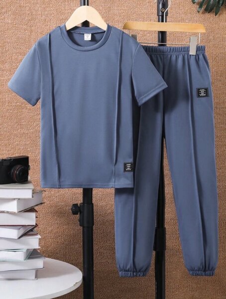 2Pcs Tween Boy Set. 8years