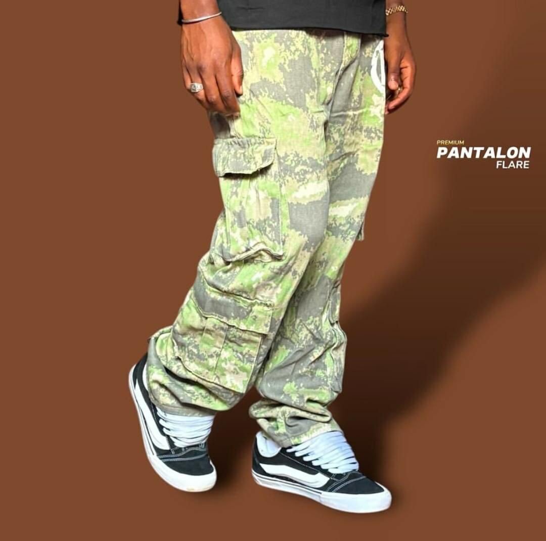 PANTALON CARGO FLARE