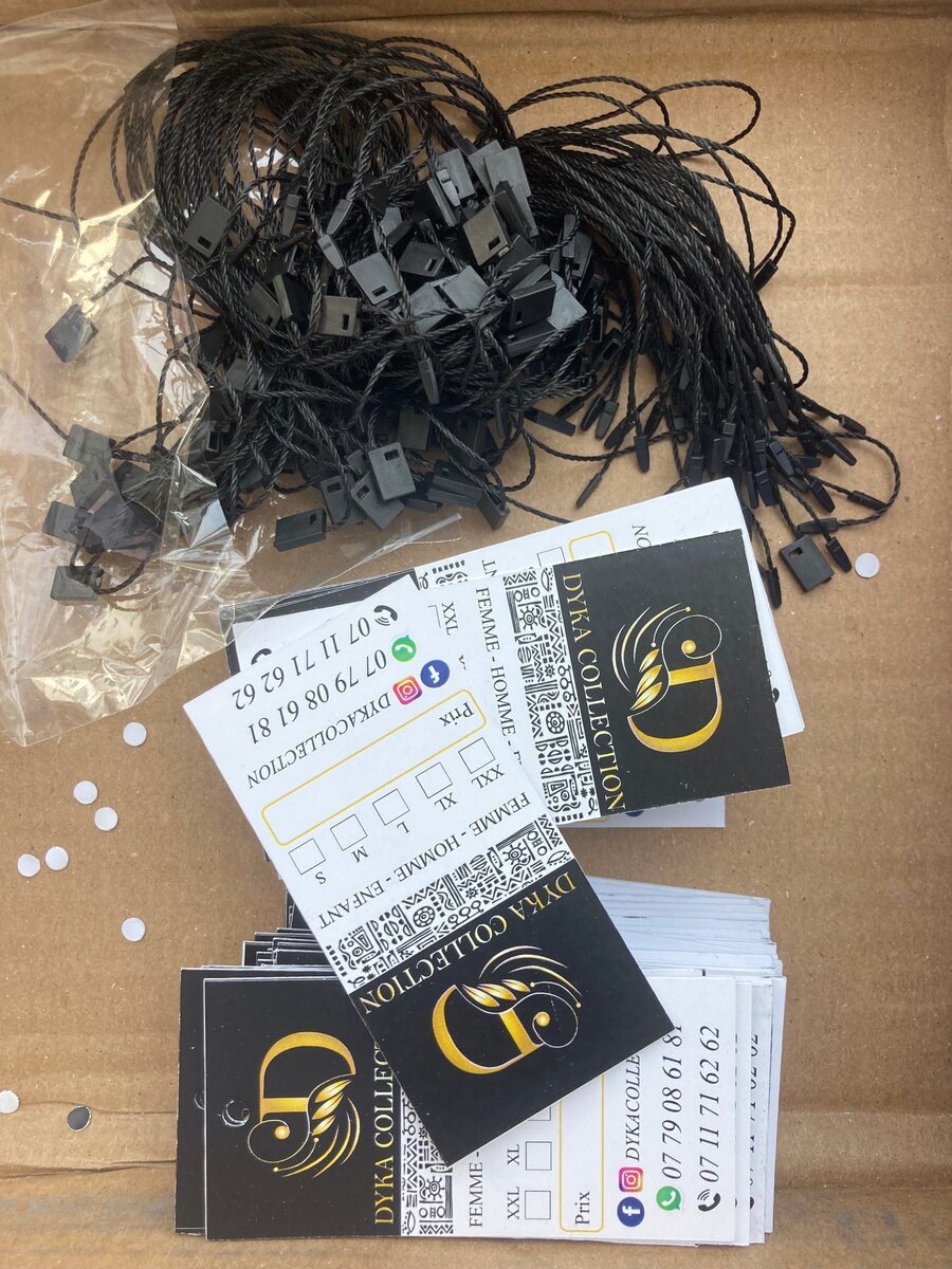 Étiquettes de vêtements premium