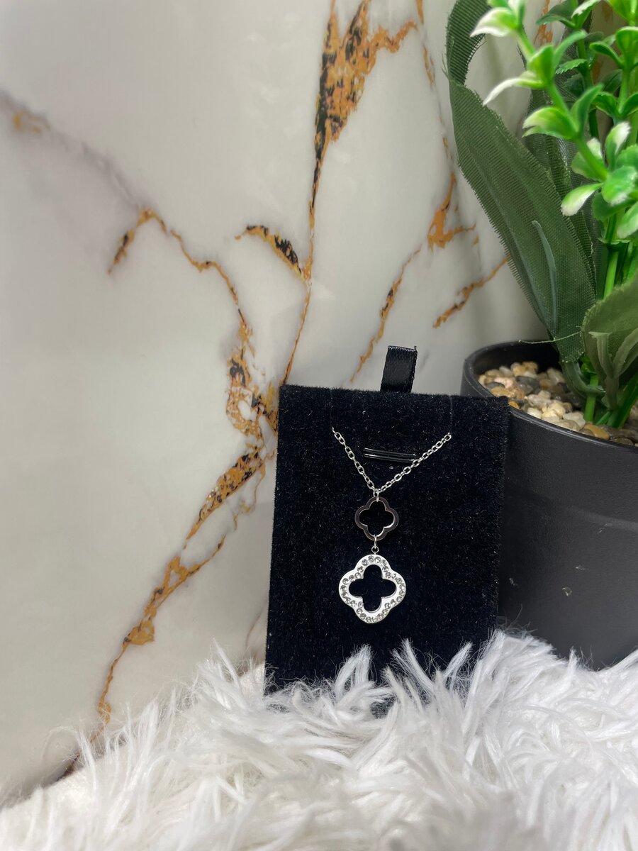 Pendentif élégant en argent