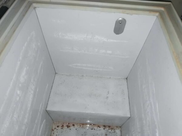 Deep freezer