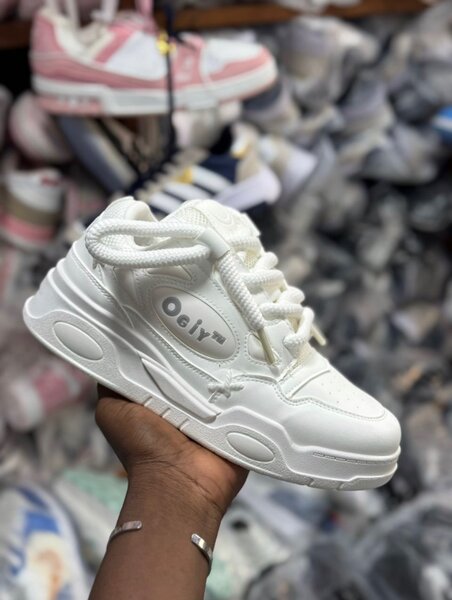 Baskets blanches Oby tendance