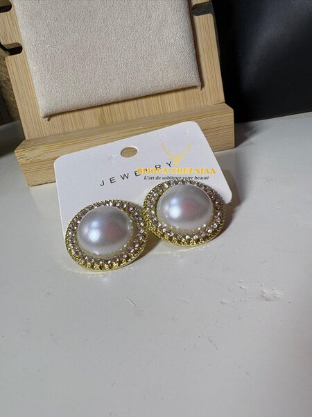 Boucles d'oreilles élégantes perle