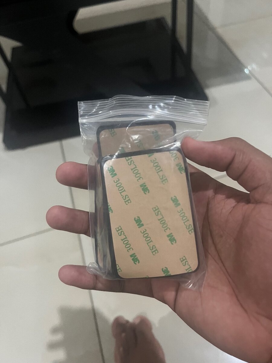 ADHÉSIF POUR TELEPHONE