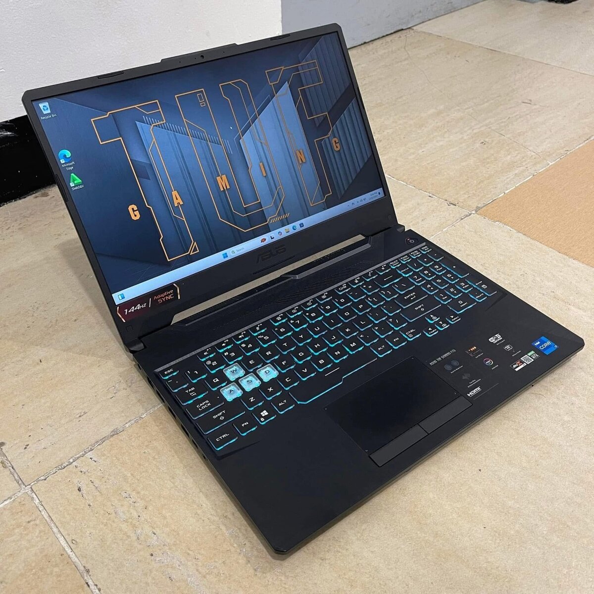 Gaming Alien Wire Laptop