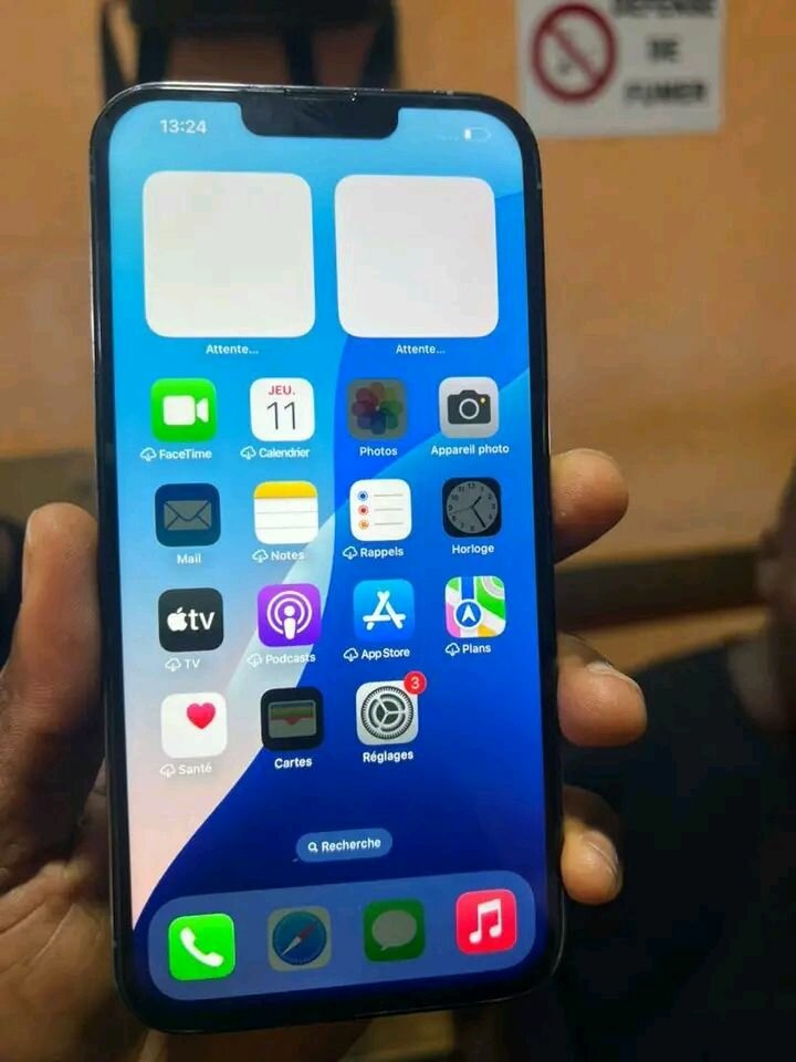 Smartphone moderne en bleu