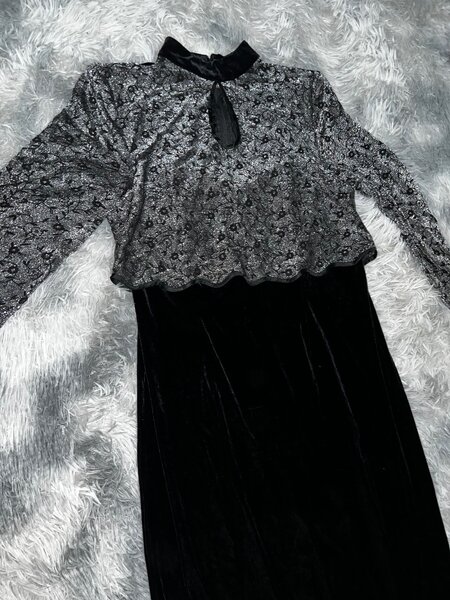 Женская платье