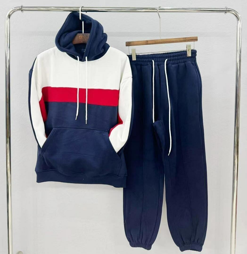 Costume de survêtement à capuche