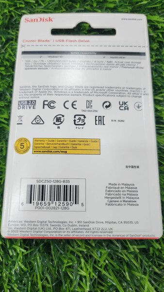 Sandisk Cruzer Blade USB 2.0 Flash Drive