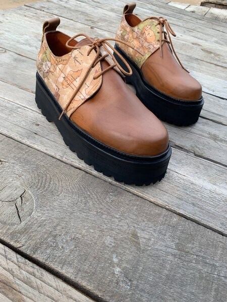 Chaussures derby à semelle épaisse