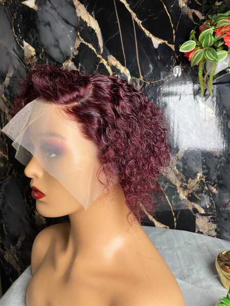 Pixie rouge bordeaux frontale