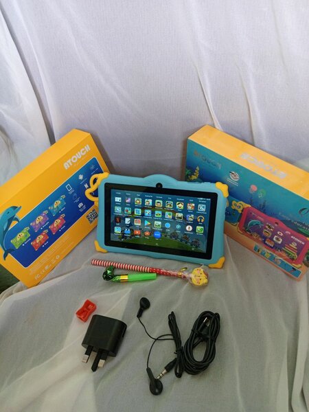 tablette éducative écran blindé atouch Q37