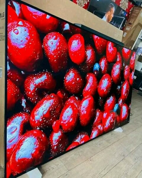 Samsung and LG smart TVs