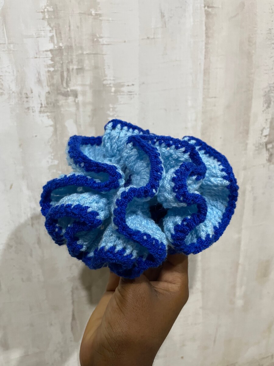 Chouchou tricoté bleu