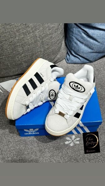 Baskets Adidas blanches