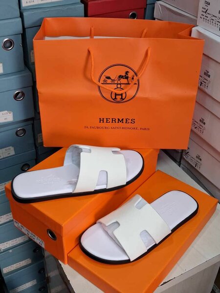 Sandales Hermès élégantes