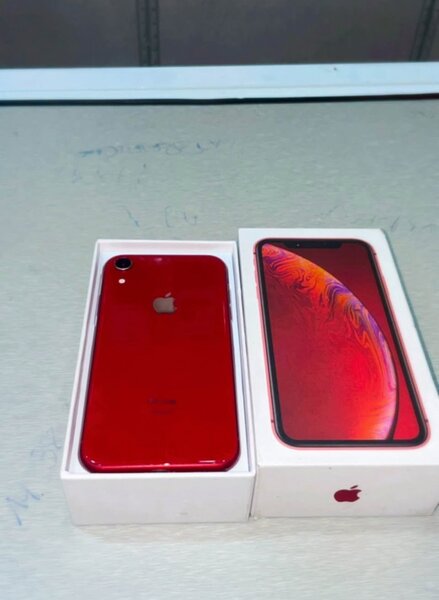 iPhone XR Rouge - Débloqué