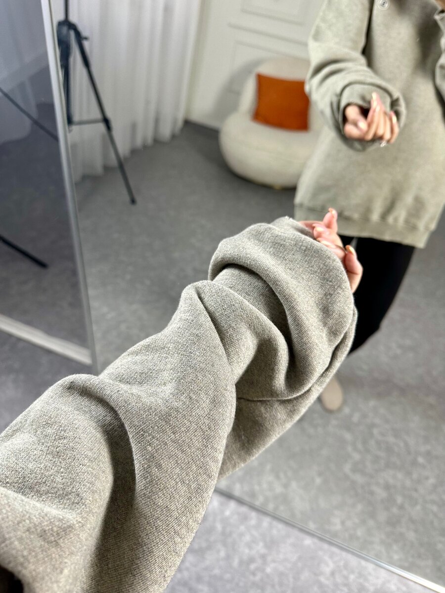 Свитшот оверсайз