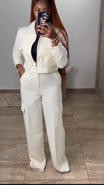 Ensemble Tailleur Blanc Élégant