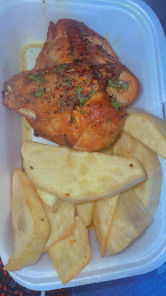 Igname /alloco, poulet frit