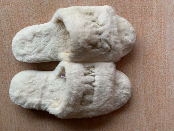 Pantoufles Grinch drôles