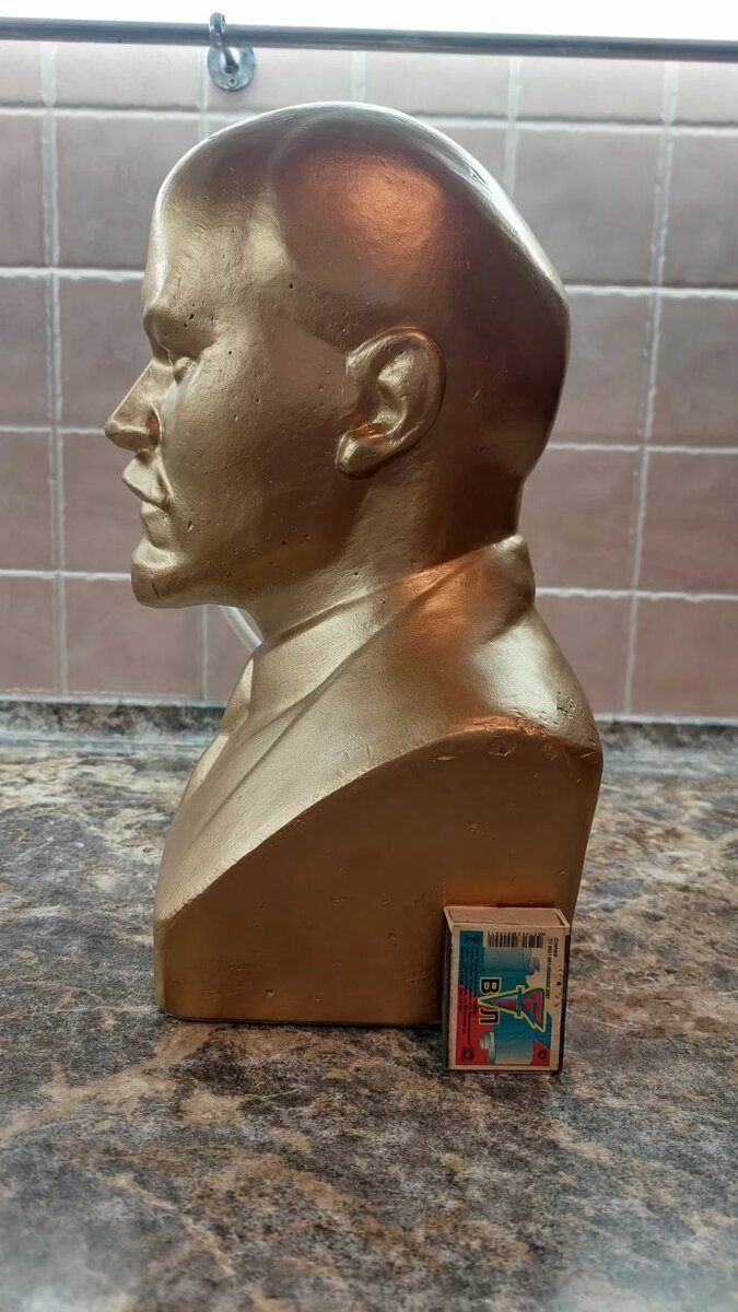 Статуэтка Ленин