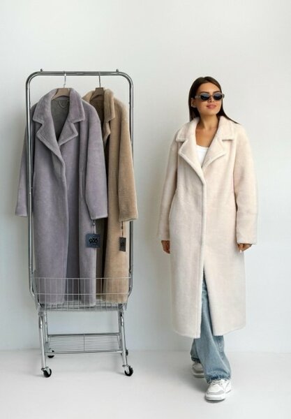 Красивая женская шуба, шерстяная