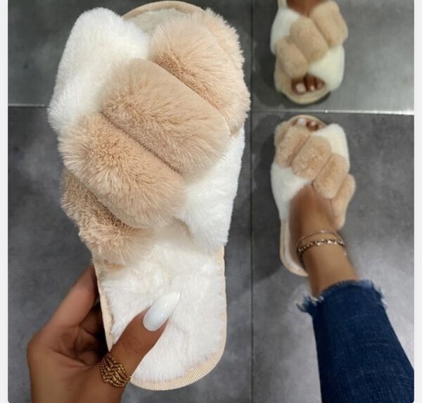 Outdoor Fluffy slippers
