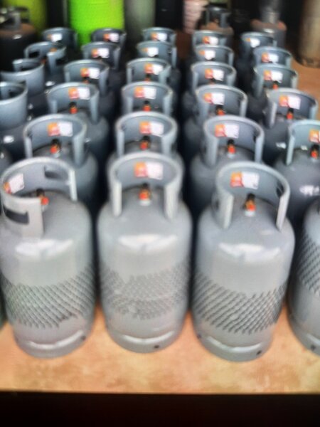 Brand new gas cylinders (14.5kg)