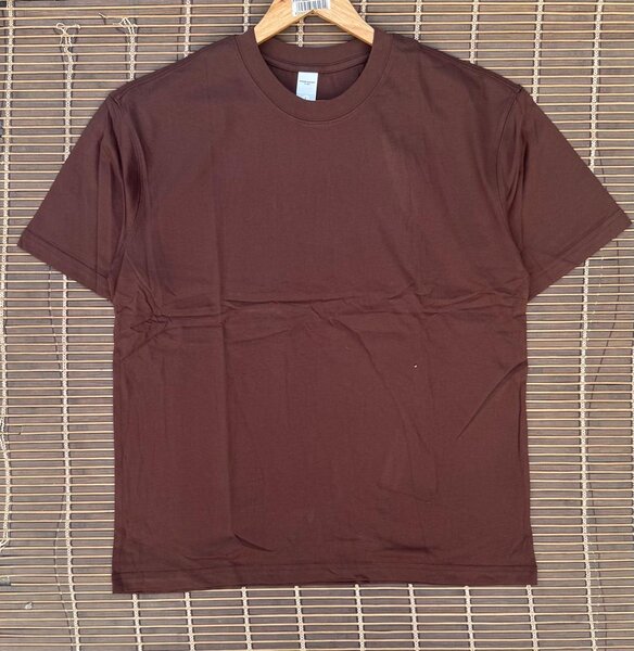 T-shirt unisexe marron basique