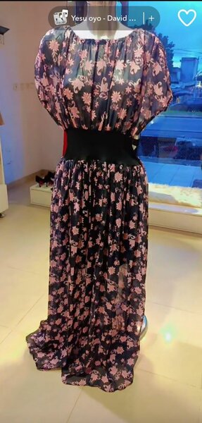 Robe longue fleurie élégante