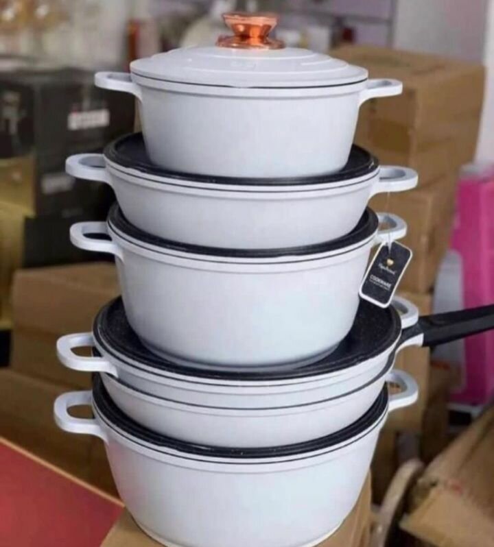 High quality heavy granite cookware