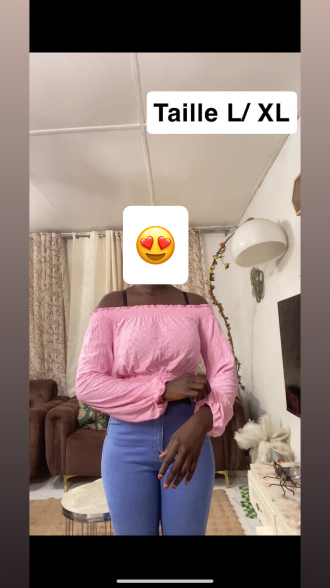 Haut rose épaules dénudées