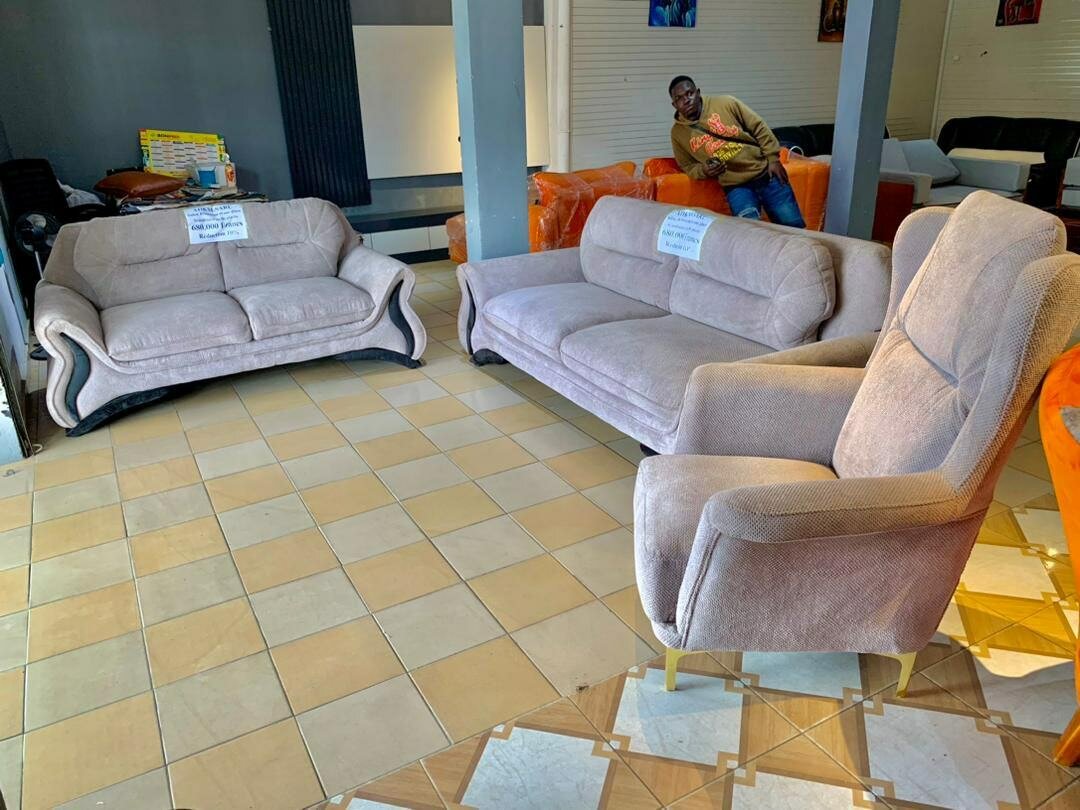 Fauteuils importé disponibles 7 places