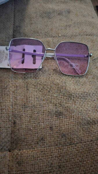 Lunettes carrées violettes