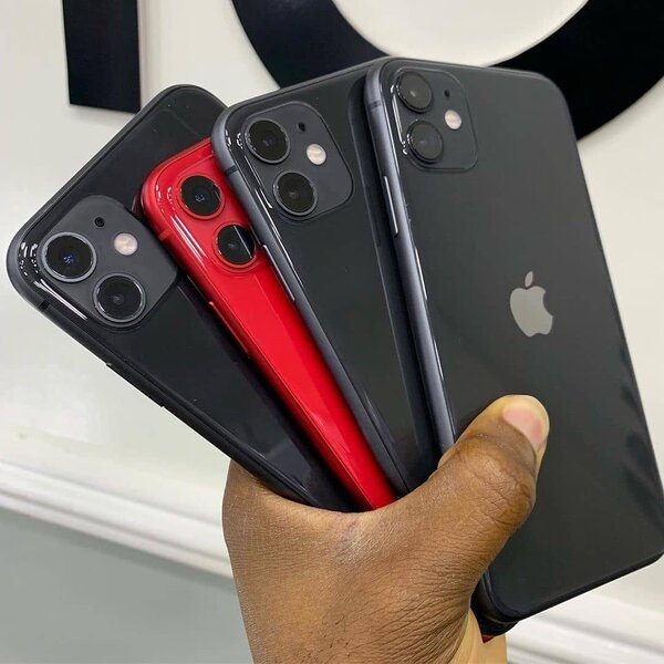 iPhone 11 64GB quasi neuf