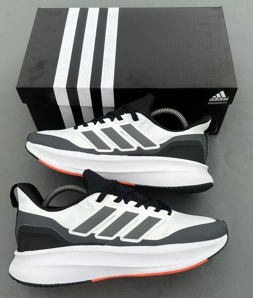 Chaussures de course Adidas