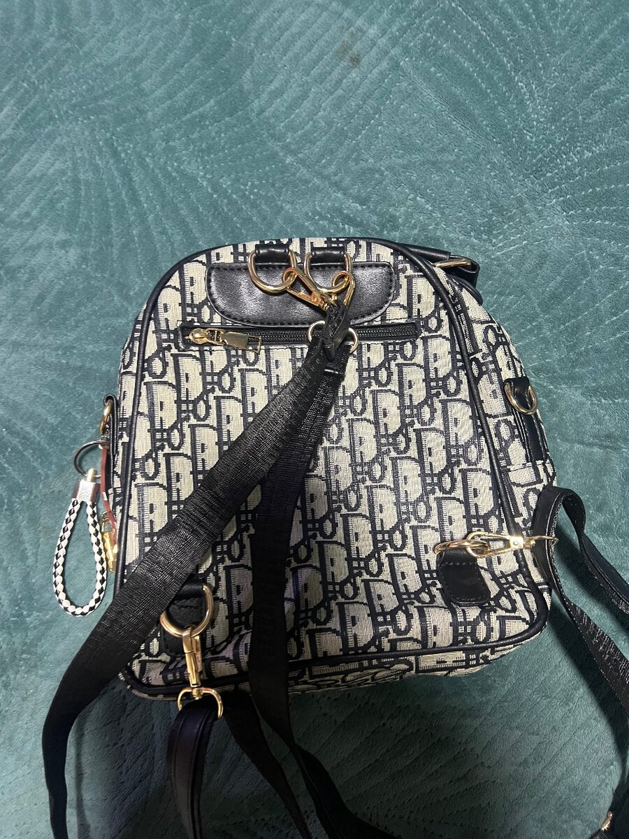 Рюкзак маленький очень удобный