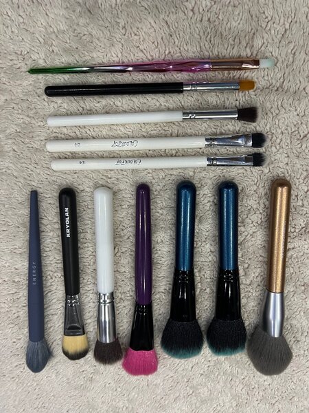 Makeup Brushes