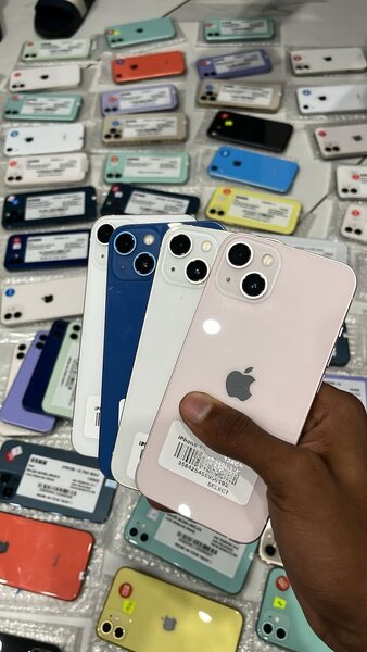 iPhone 13 quasi neuf 128G