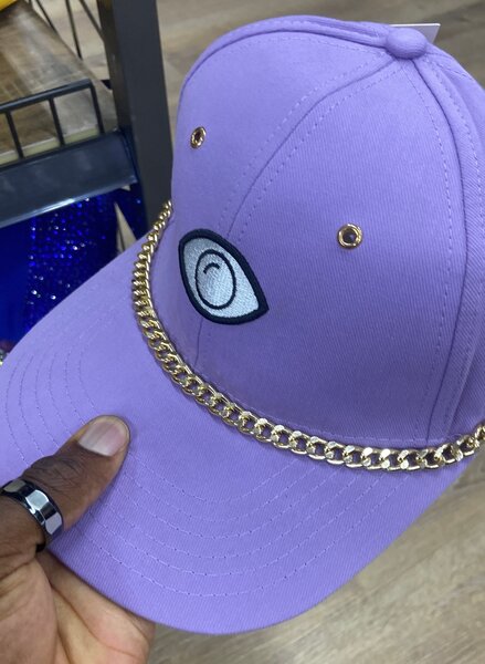 Casquette violette tendance