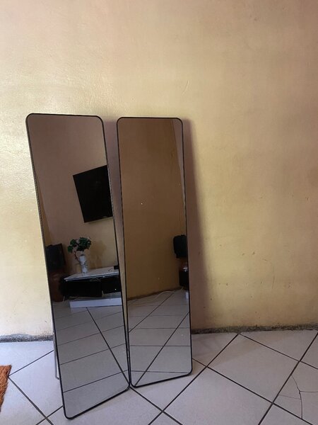 Stand alone mirrors