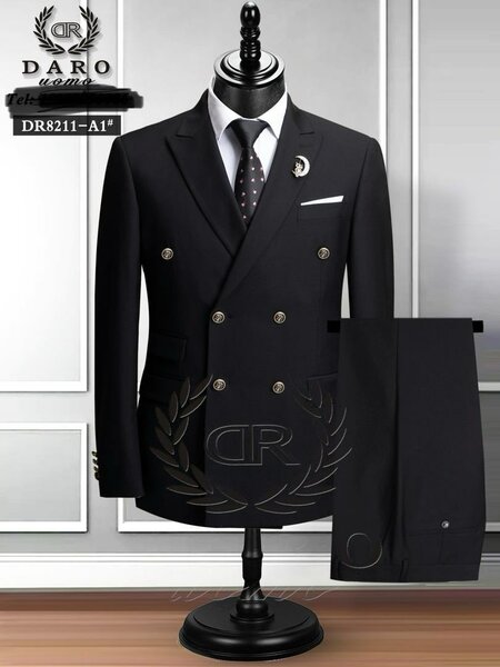 Daro Double Breasted suit