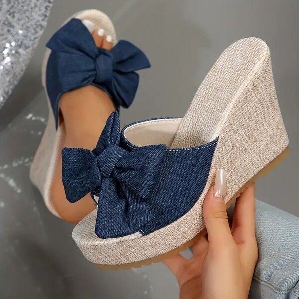 Sandales compensées à nœud