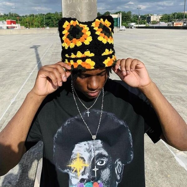 Bonnet en crochet coloré