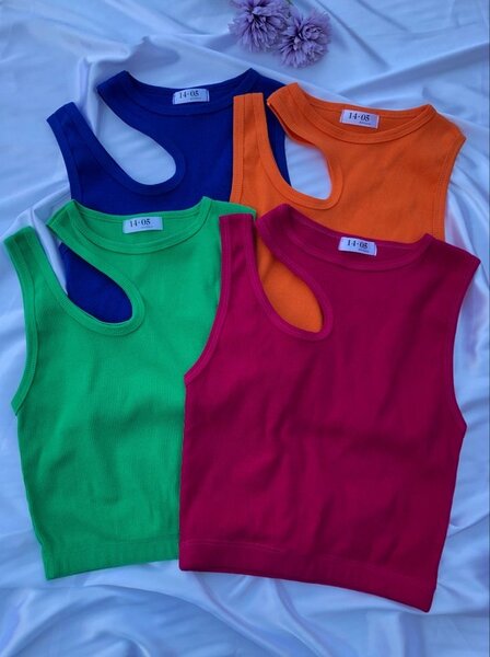 LADIES TOPS