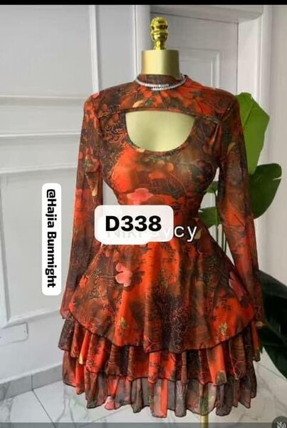 Robe élégante fleurie femme