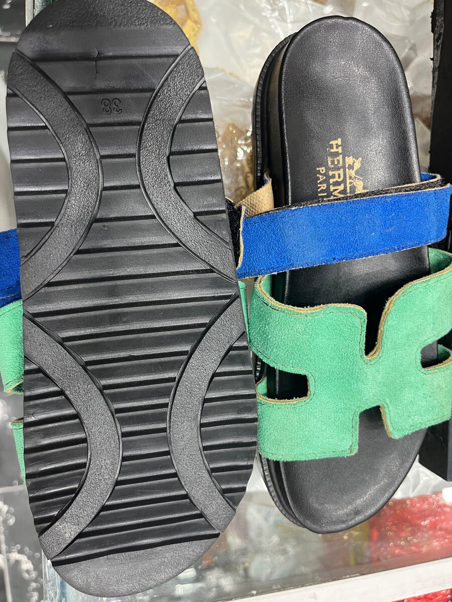 Sandales élégantes multicolores