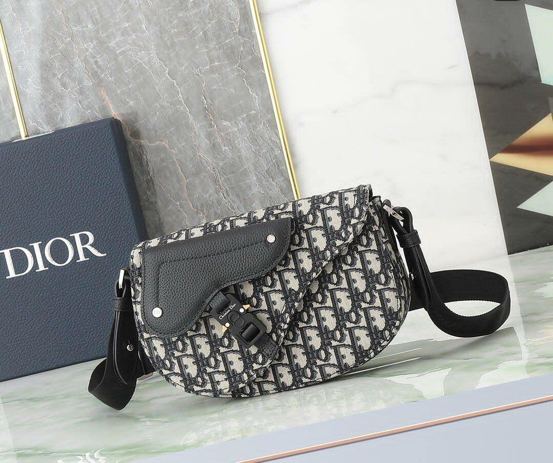 Stylish Designer Crossbody Bag