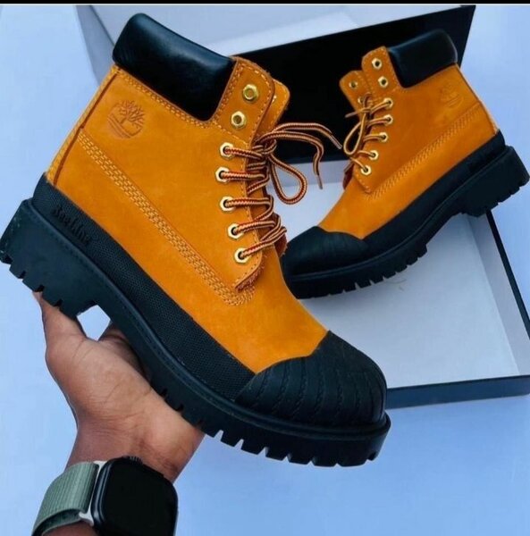 Bottes en cuir robustes homme